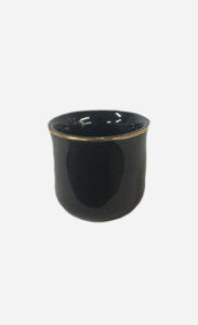 porta-agua-porcelana-preto-com-ouro